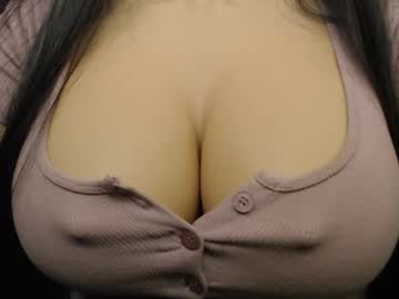 joan bigboobie