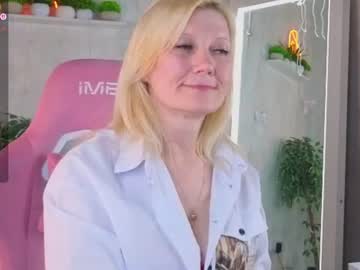 julie lucasss