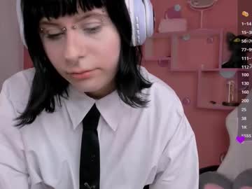 molly kis 